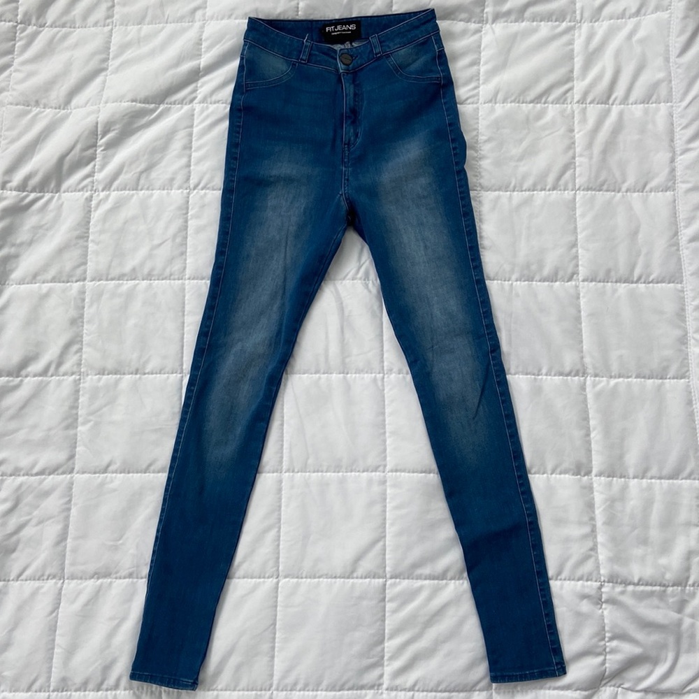 Fit Jeans - Contour High Waisted Jeans